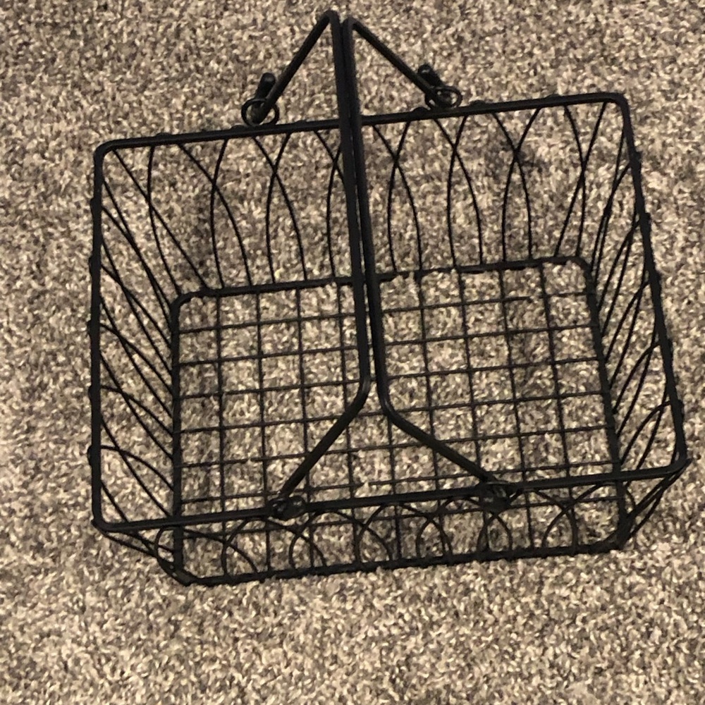 Basket/organizer
